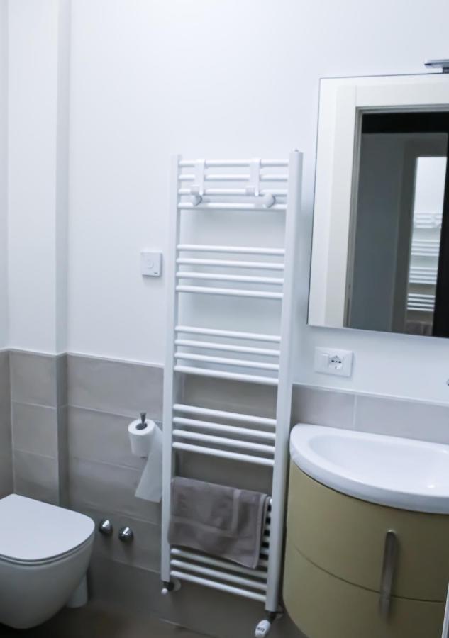 Bmp Apartment Atmosphere 1 Centrale Con Garage 里乔内 外观 照片