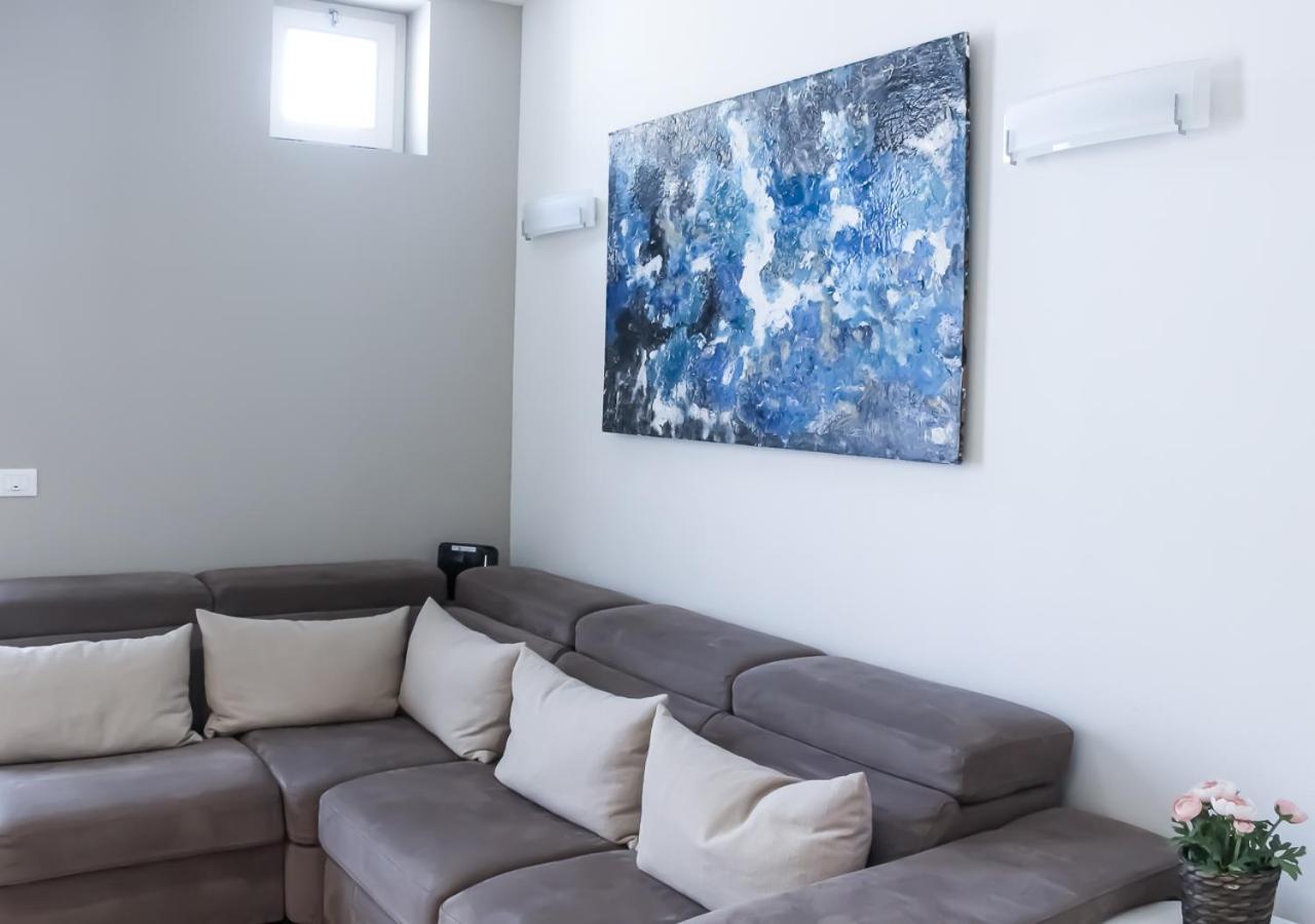 Bmp Apartment Atmosphere 1 Centrale Con Garage 里乔内 外观 照片
